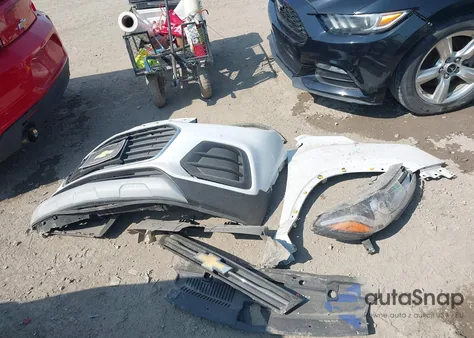 2018 Chevrolet Trax Lt z USA, uszkodzony, nr VIN KL7CJPSB0JB661113